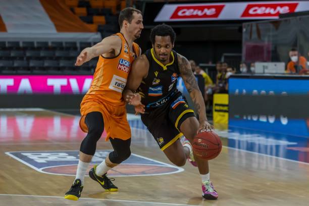 迅速一边倒 迅速一边倒