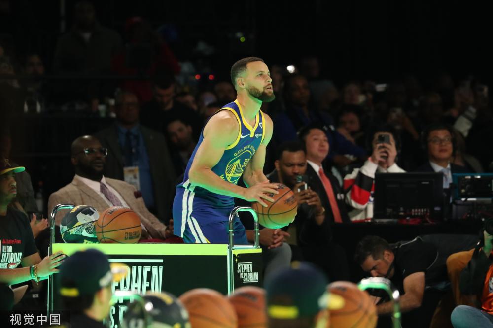 功不仅是她 功不仅是她