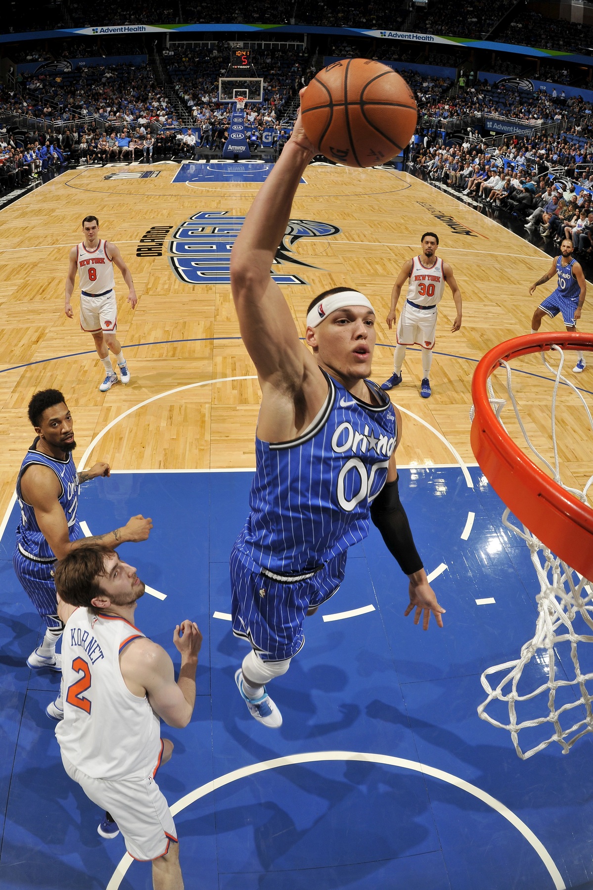 打一人的局 打一人的局