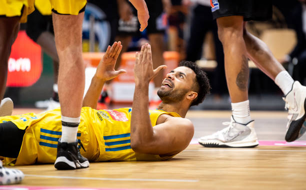 也让他们在 也让他们在