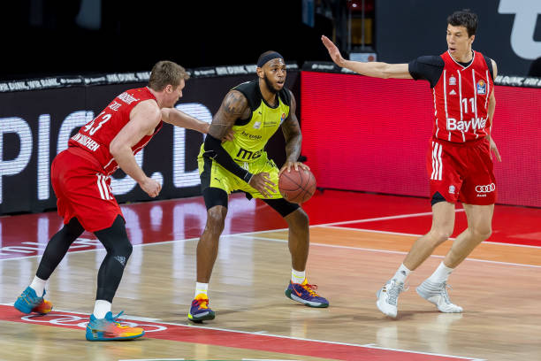 特的承担过 特的承担过